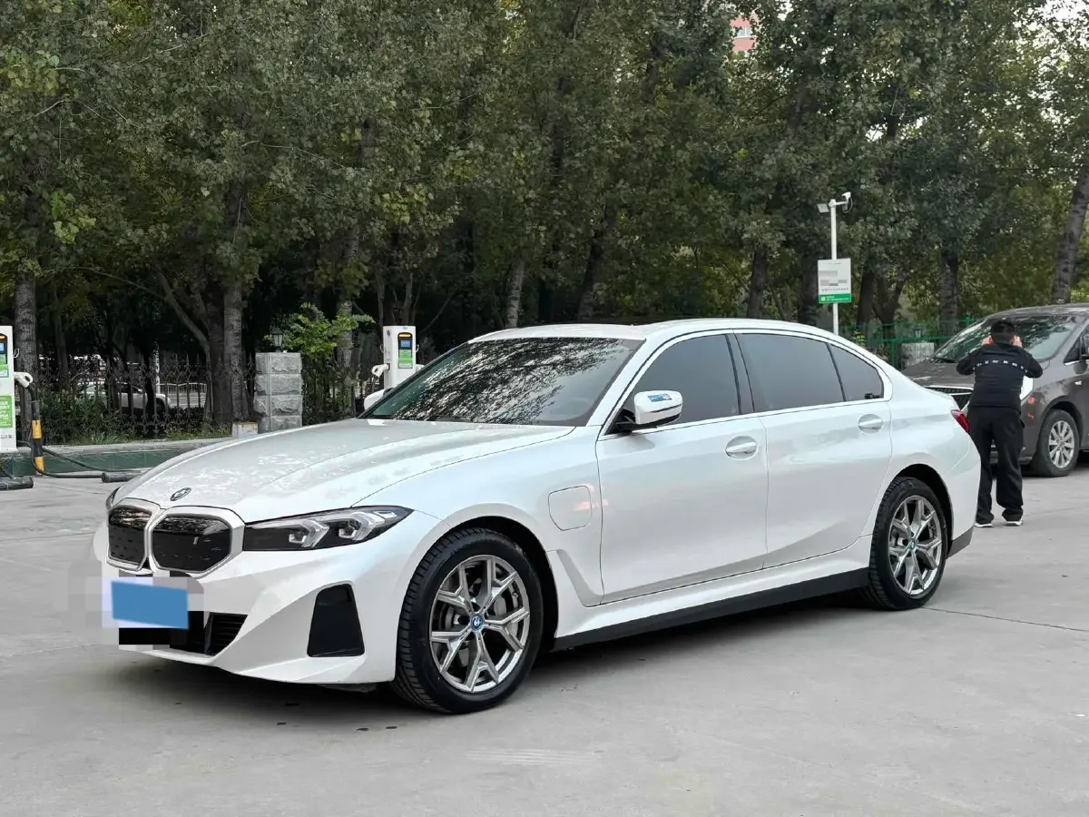 2022 BMW i3 BEV 70KWH