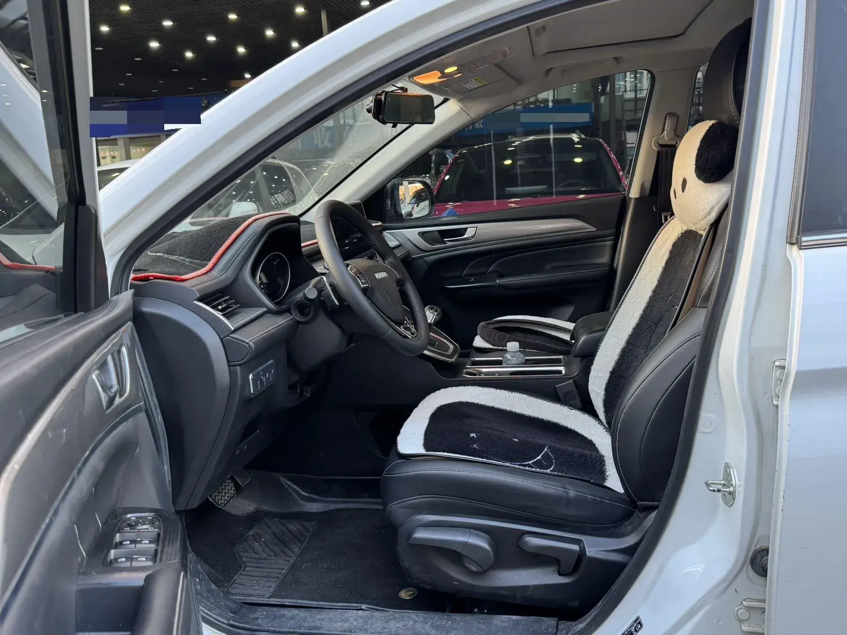 2021 HAVAL M6 thumbnail 3