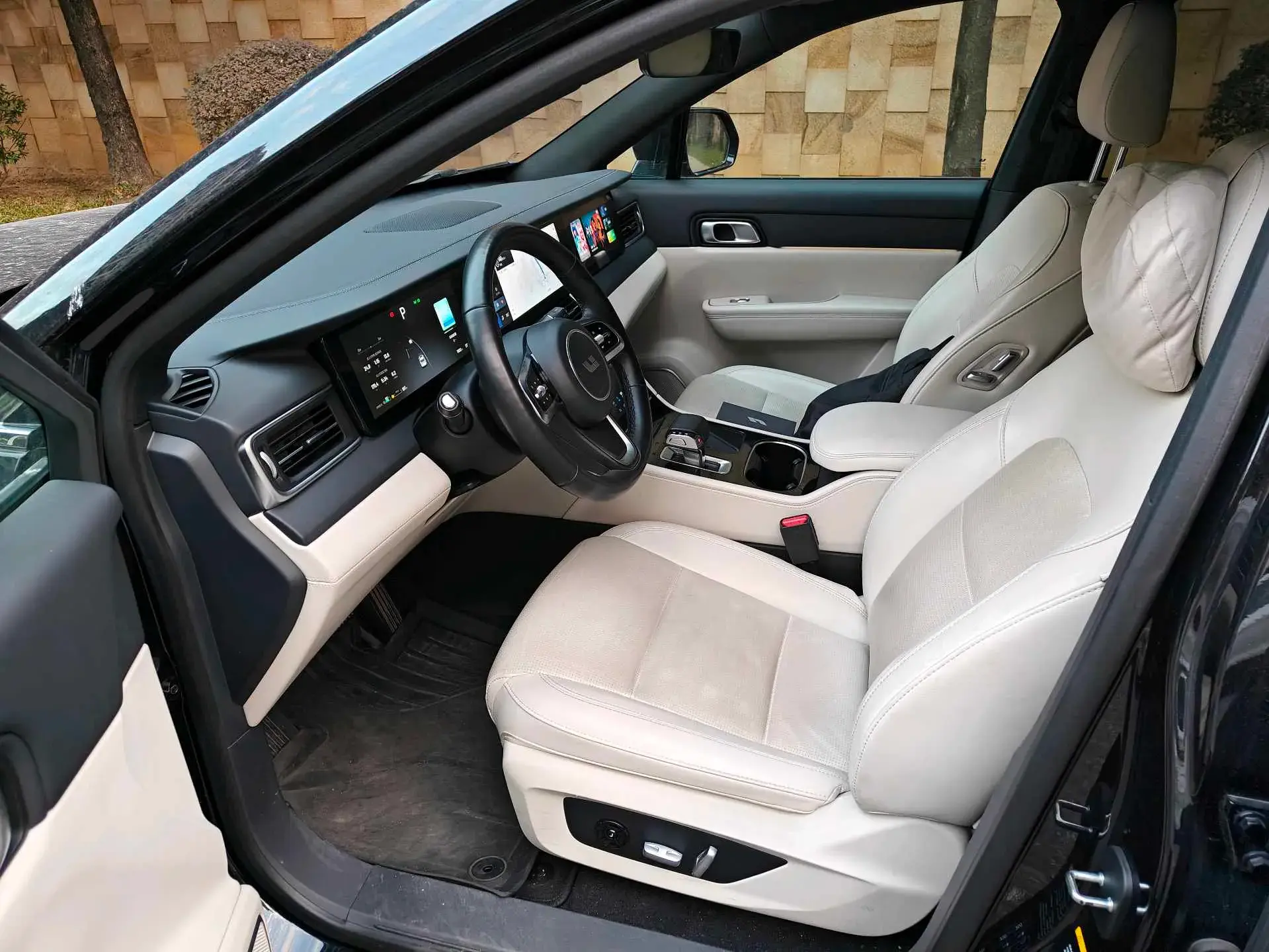 2021 LI ONE thumbnail 4