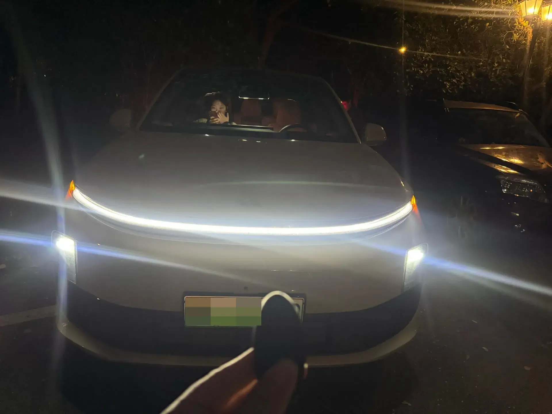 2024 LI L6 thumbnail 2