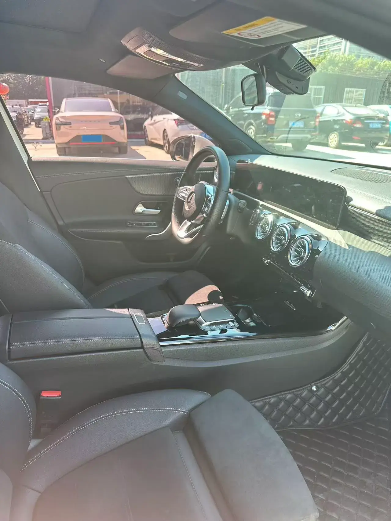 2022 MERCEDES-BENZ A thumbnail 3