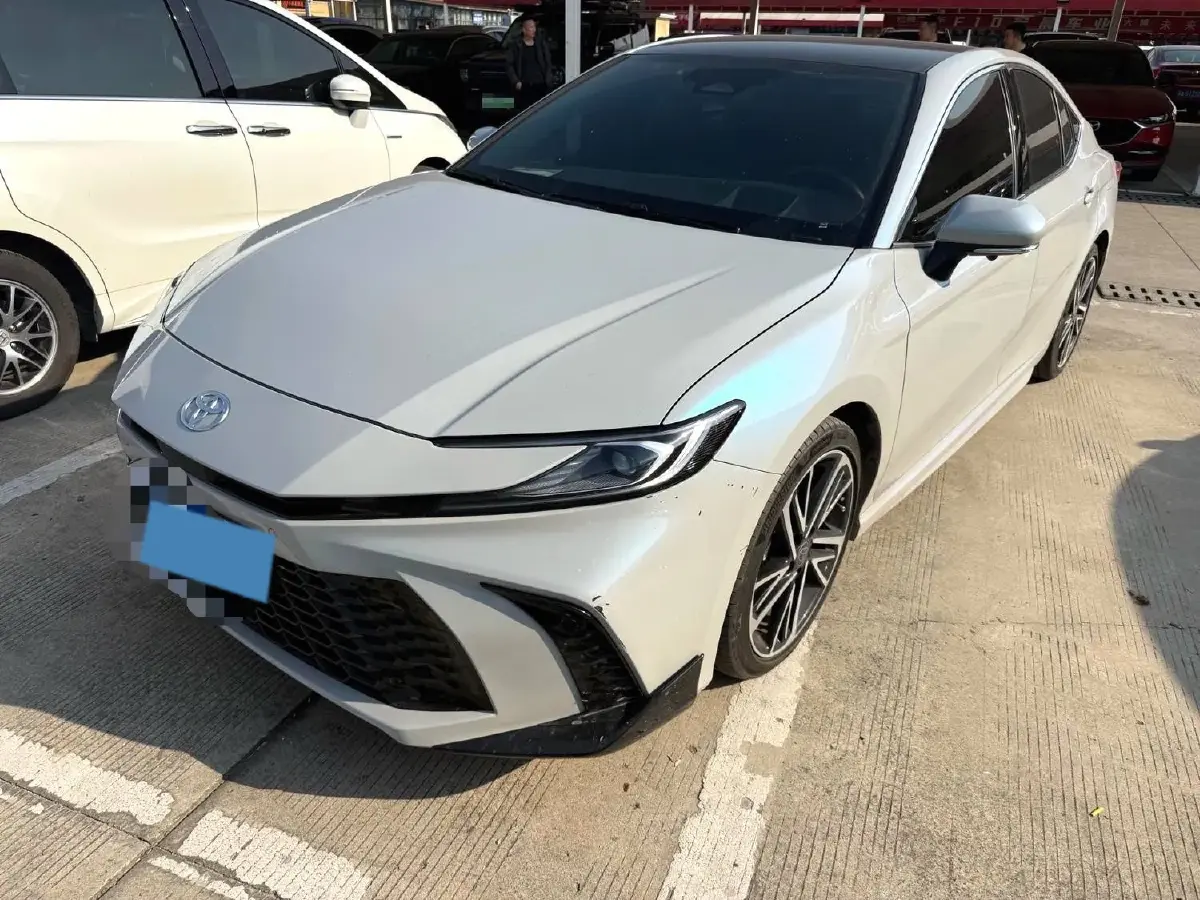 2024 Toyota Camry 2.0L 173HP L4 CVT