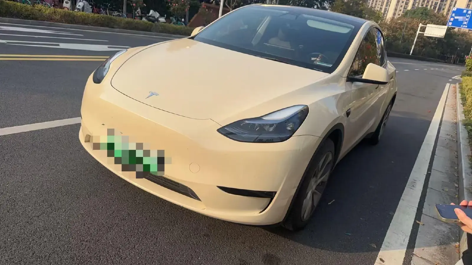 2022 Tesla Model Y BEV 60KWH