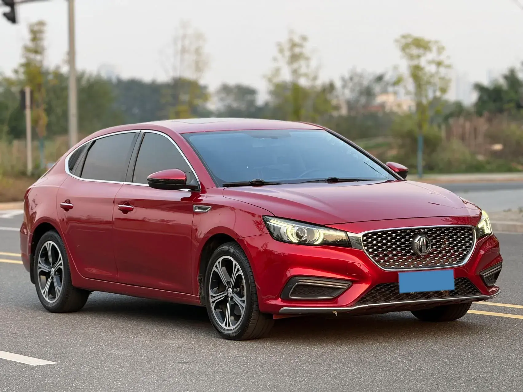 2018 MG MG6 thumbnail 3