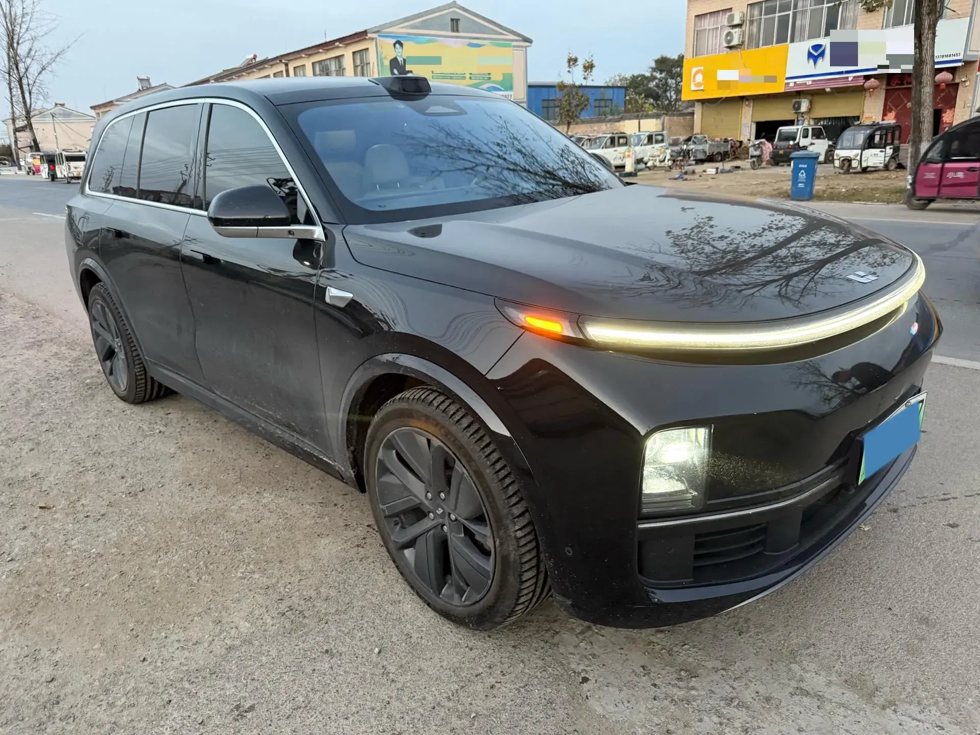 2022 LI L9 thumbnail 2