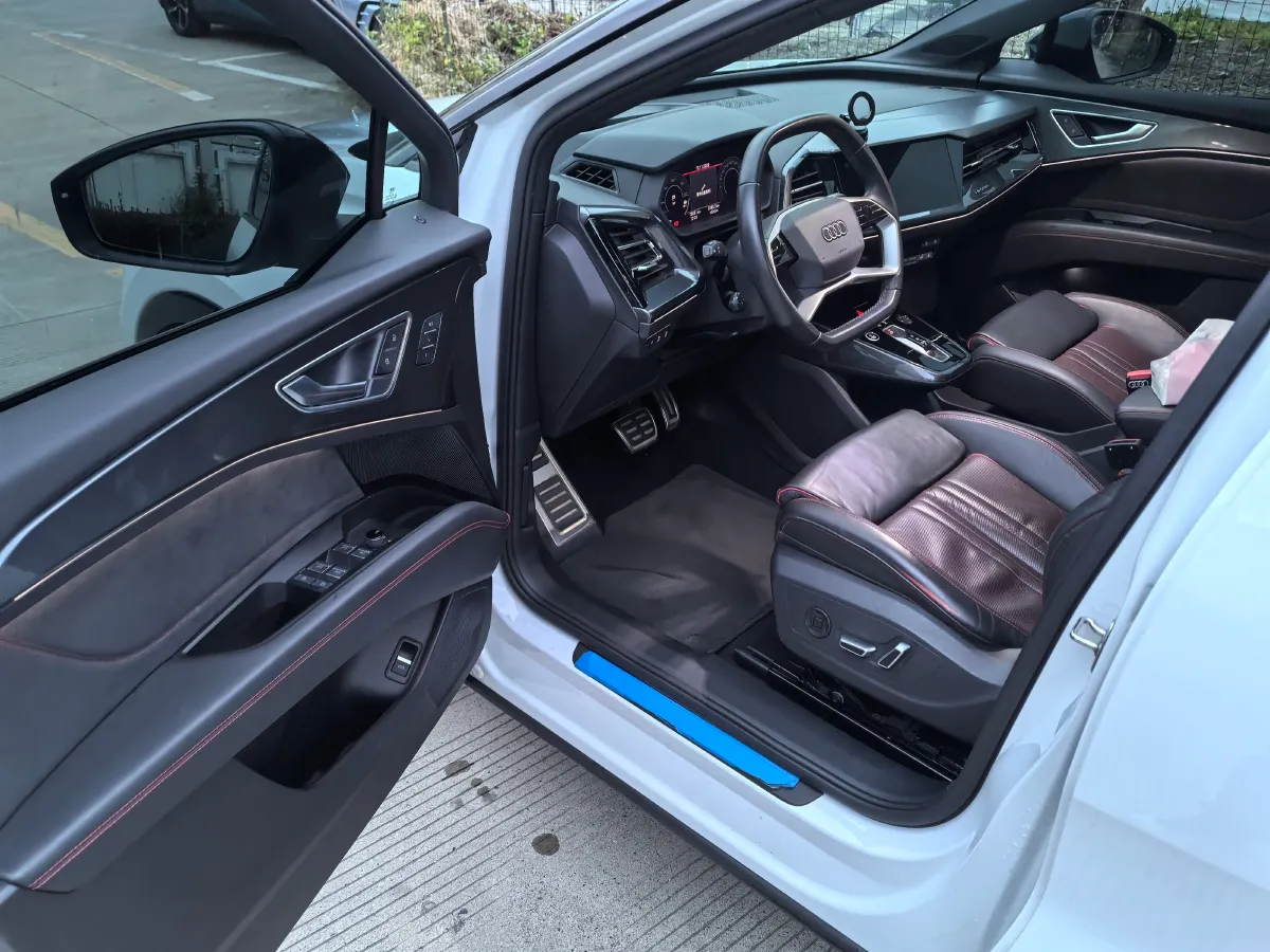 2022 Audi Q5 e-tron BEV 83.4KWH,autocango,china used car exporter,china ev exporter,chinese used car exporter,chinese used ev exporter