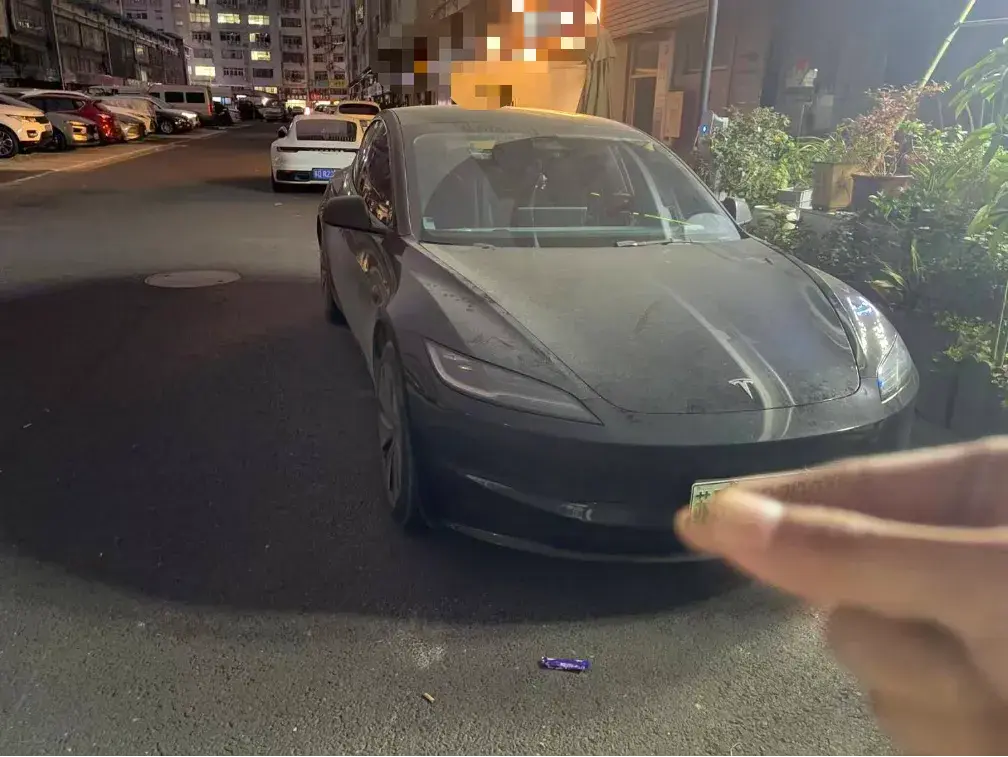 2023 TESLA MODEL thumbnail 2