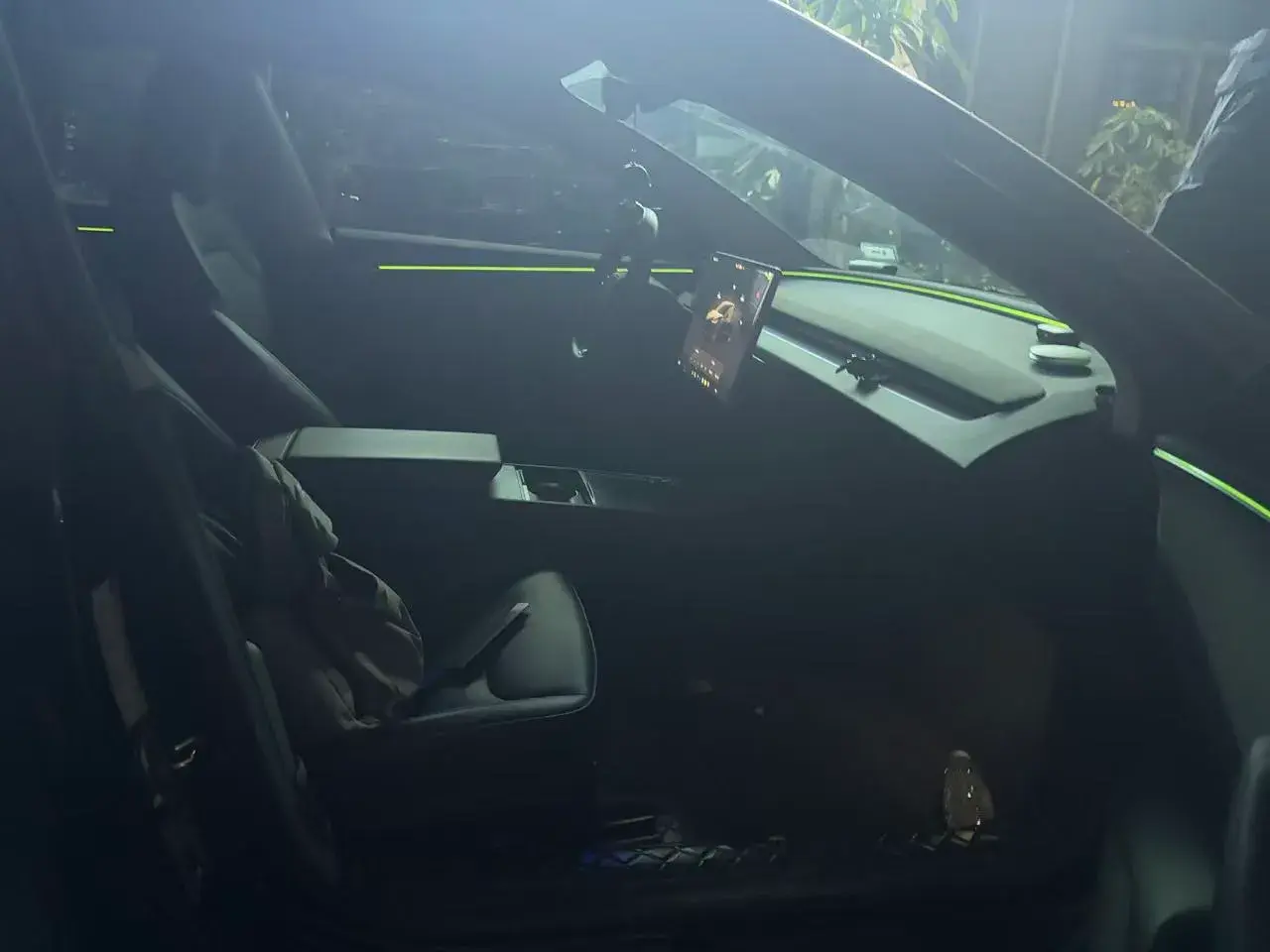 2023 TESLA MODEL thumbnail 3