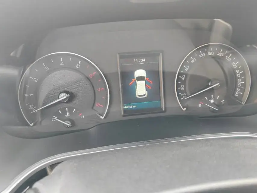 2017 WEY VV5 thumbnail 3