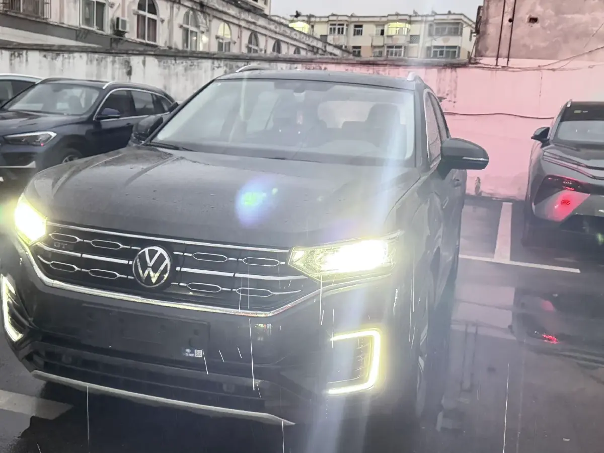 2022 Volkswagen Tayron GTE 1.4T 150HP L4 6DCT PHEV 13KWH