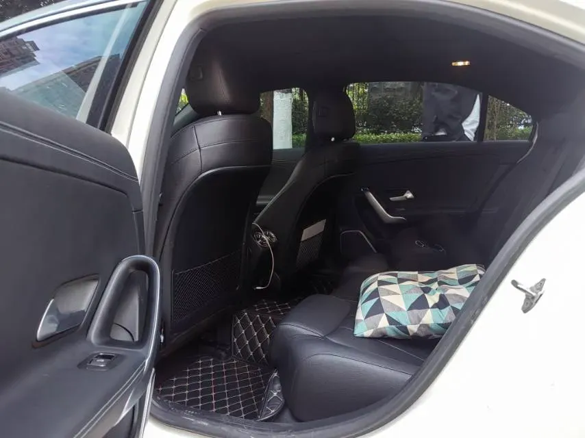 2021 Mercedes-Benz A Class 1.3T 136HP L4 7DCT,autocango,china used car exporter,china ev exporter,chinese used car exporter,chinese used ev exporter