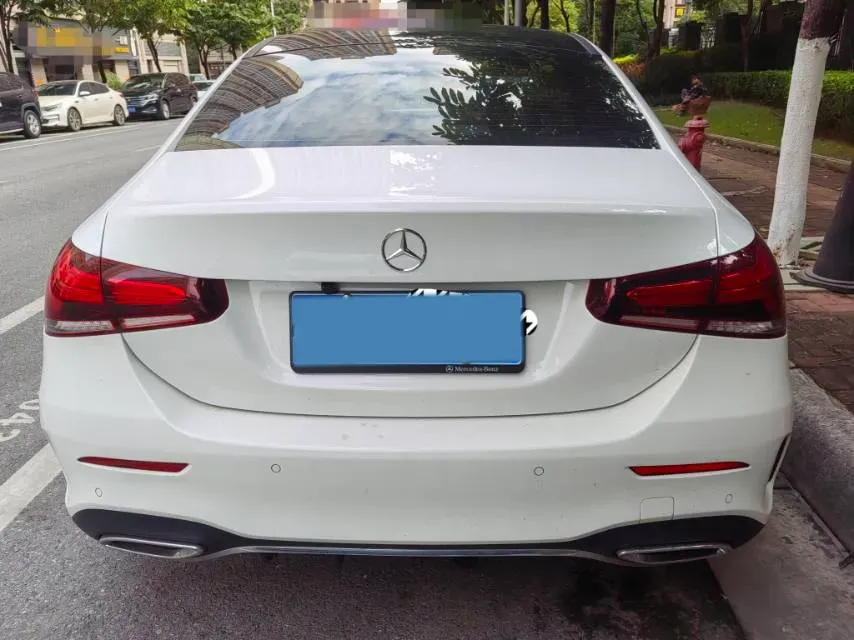 2021 Mercedes-Benz A Class 1.3T 136HP L4 7DCT,autocango,china used car exporter,china ev exporter,chinese used car exporter,chinese used ev exporter