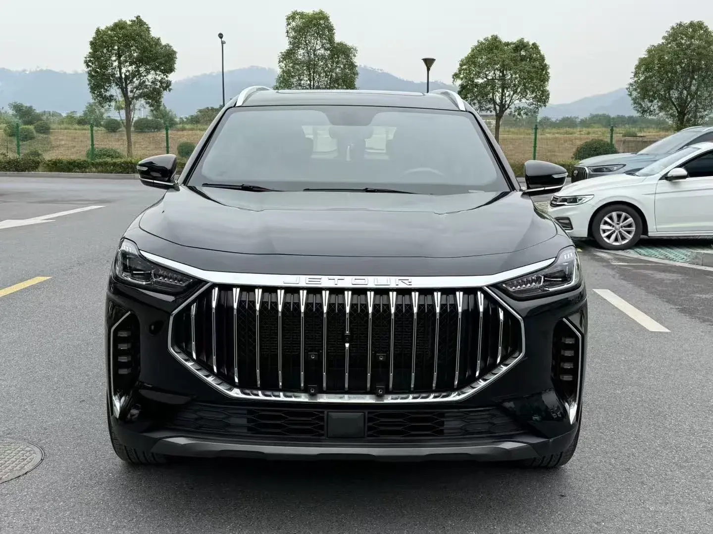 2024 JETOUR X70 thumbnail 2