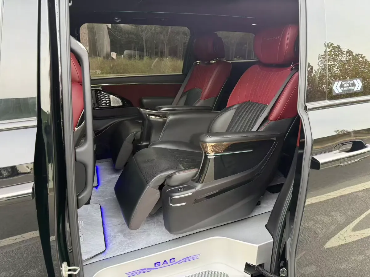 2023 GAC Trumpchi M8 2.0T 252HP L4 8AT,autocango,china used car exporter,china ev exporter,chinese used car exporter,chinese used ev exporter