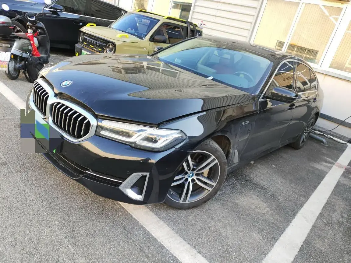 2021 BMW 5 Series 2.0T 184HP L4 8AT PHEV 17.7KWH