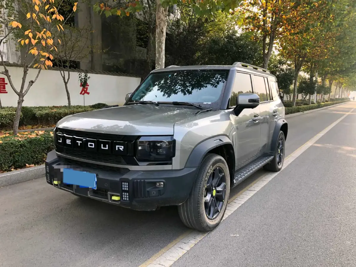 2023 Jetour Traveller 2.0T 254HP L4 7DCT