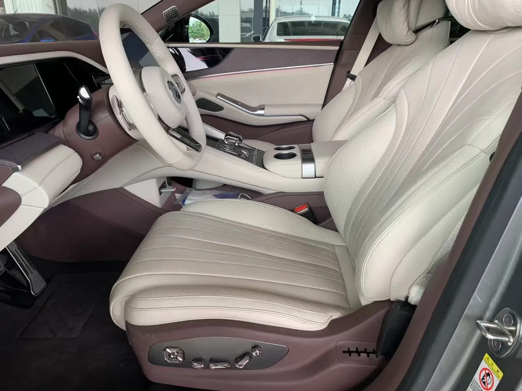 2024 DENZA DENZAZ9GT thumbnail 3