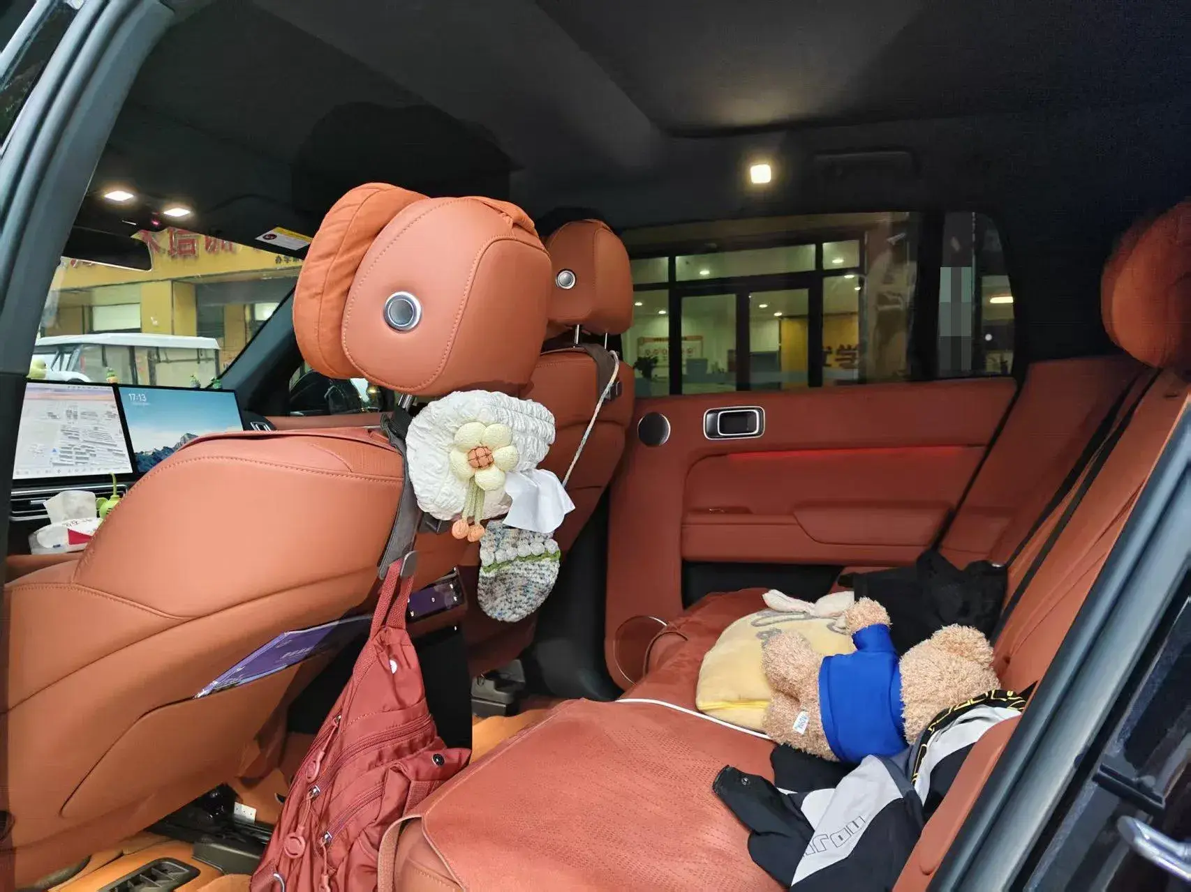 2025 LI L7 thumbnail 4