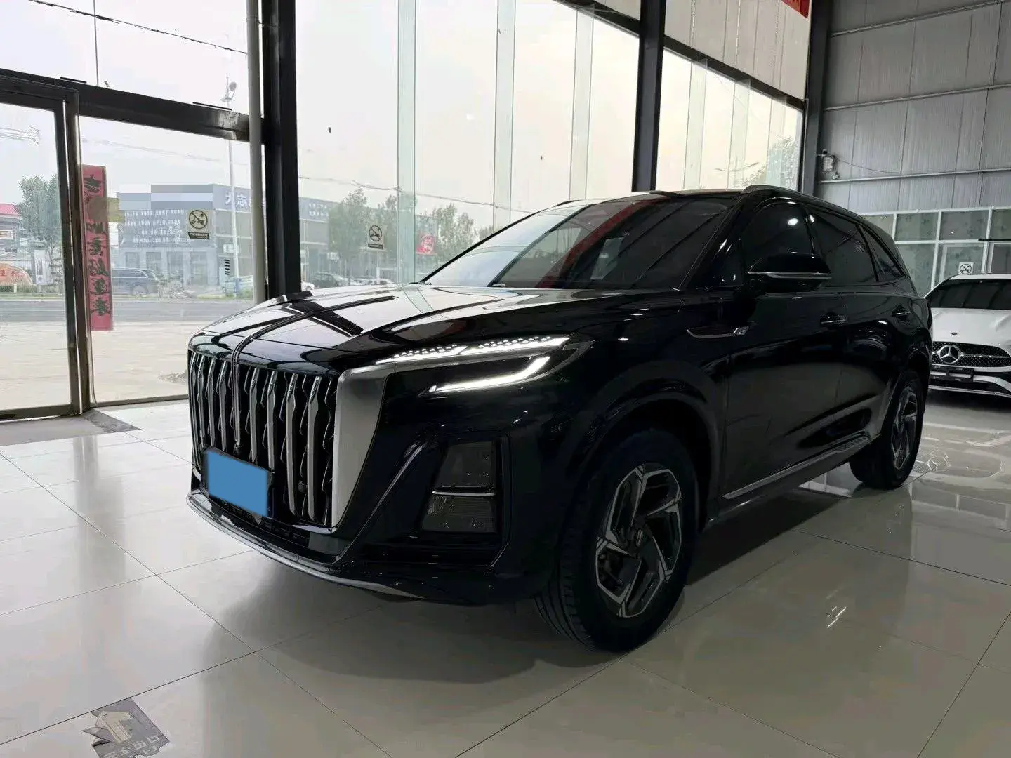 2023 HONGQI HS3 view 1