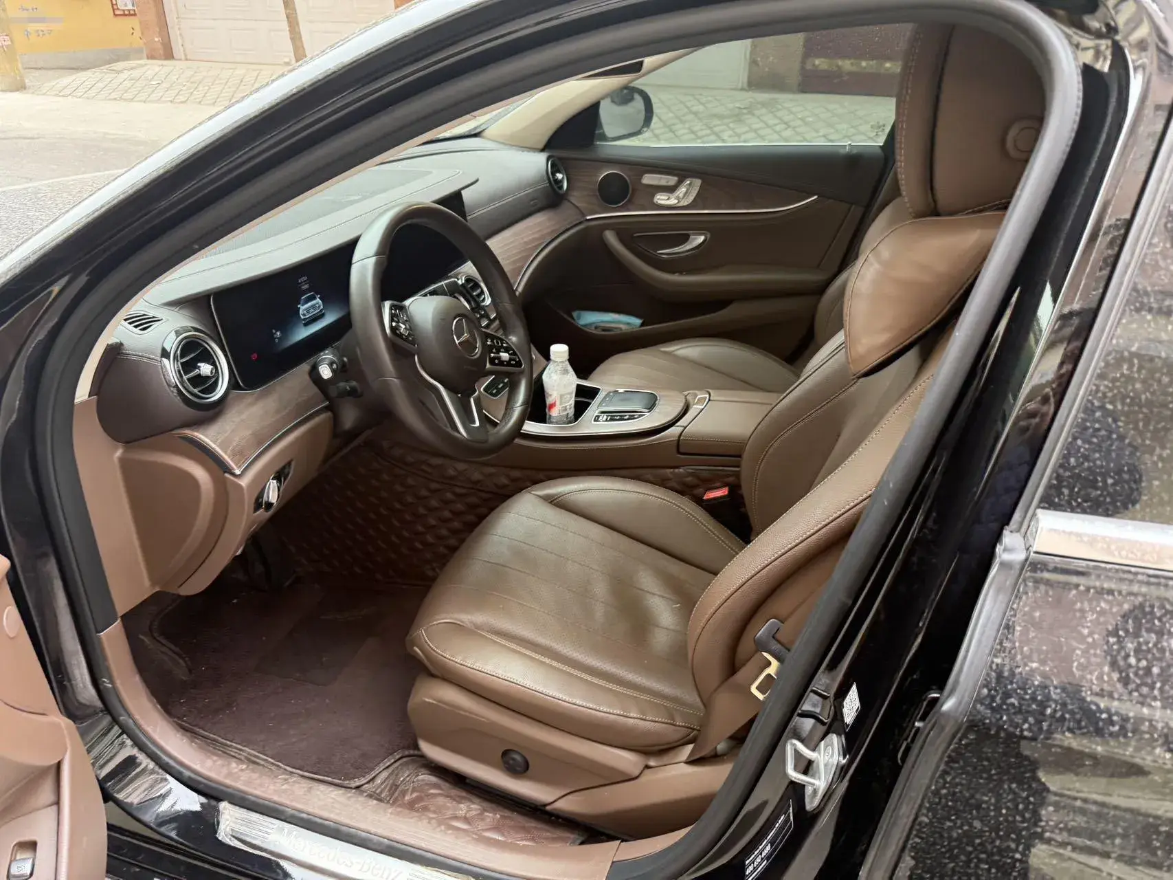 2020 MERCEDES-BENZ E thumbnail 3