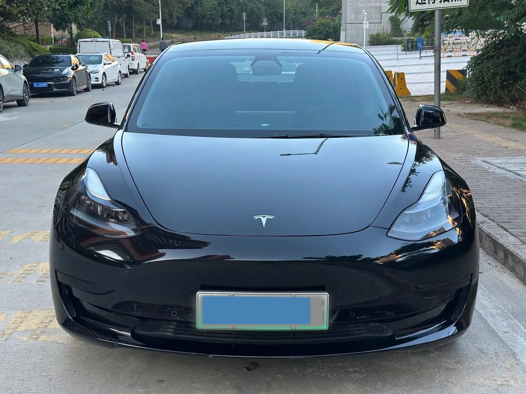 2021 TESLA MODEL thumbnail 2