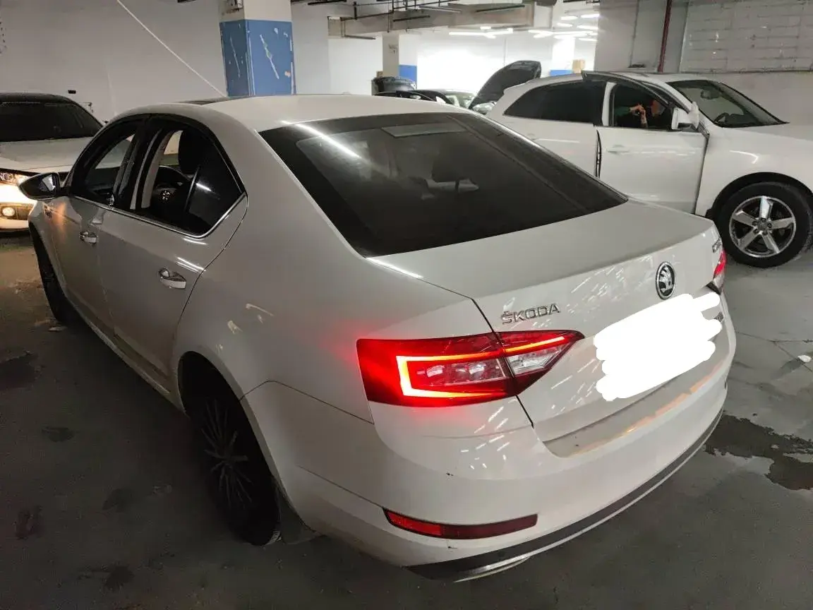 2018 SKODA OCTAVIA thumbnail 2