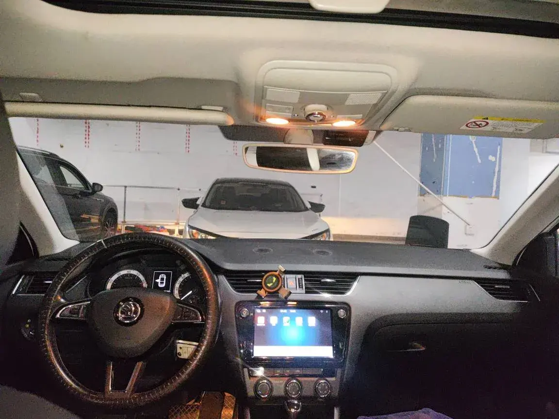 2018 SKODA OCTAVIA thumbnail 3