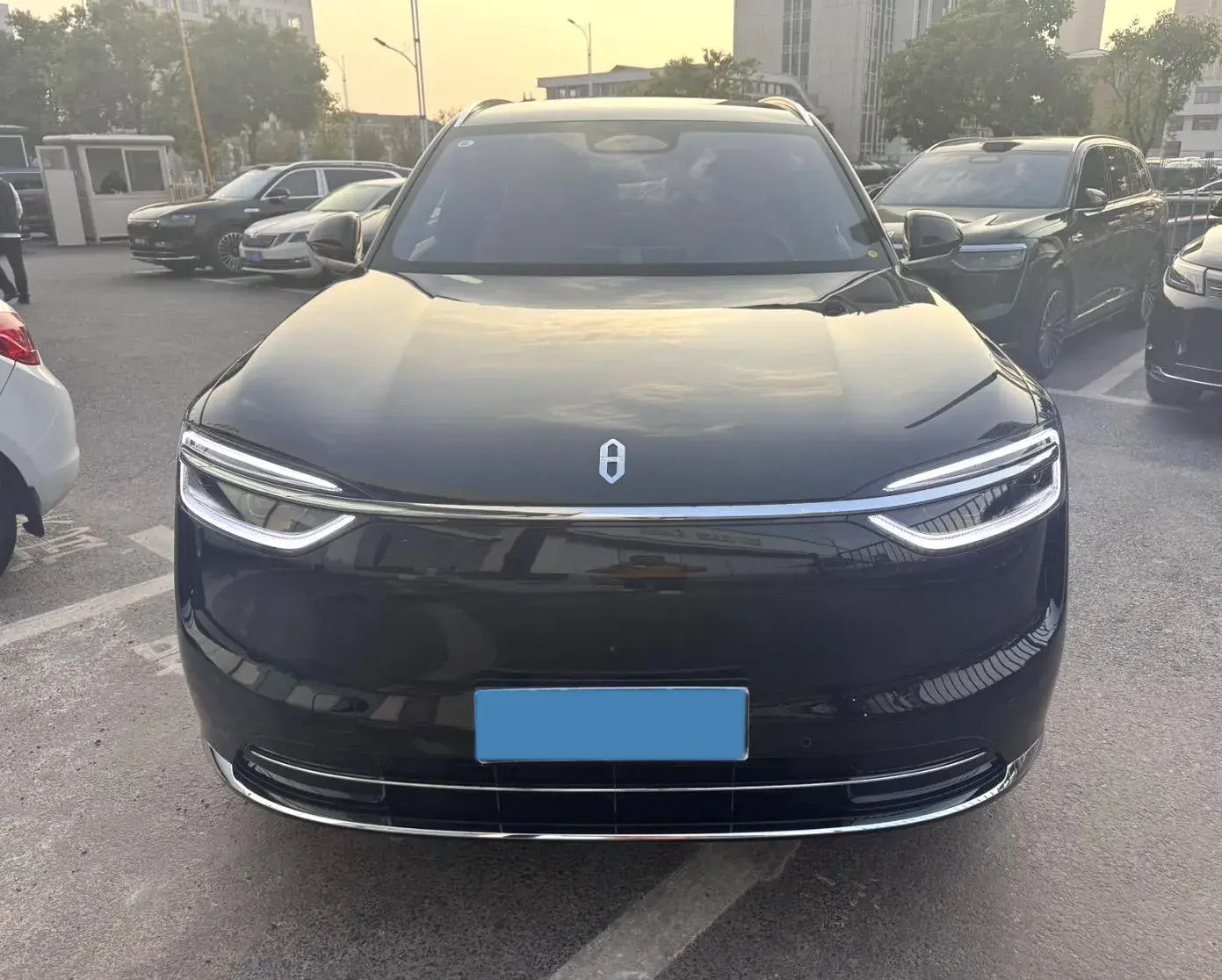 2023 AITO AITO thumbnail 2