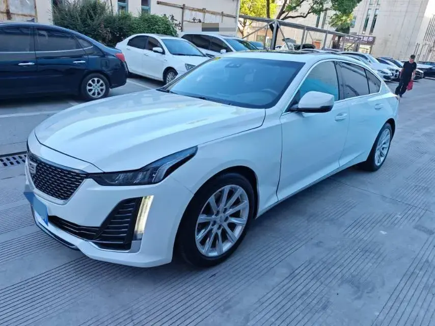 2020 Cadillac CT5 2.0T 241HP L4 10AT