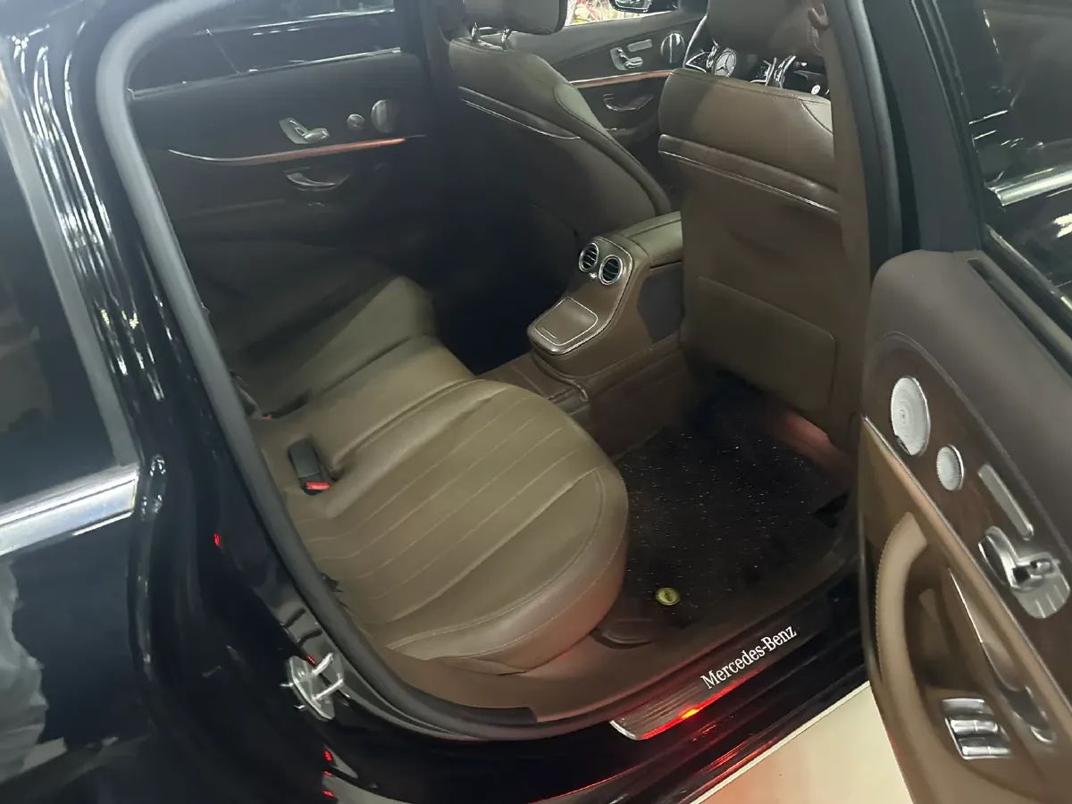 2021 Mercedes-Benz E Class 2.0T 258HP L4 9AT,autocango,china used car exporter,china ev exporter,chinese used car exporter,chinese used ev exporter