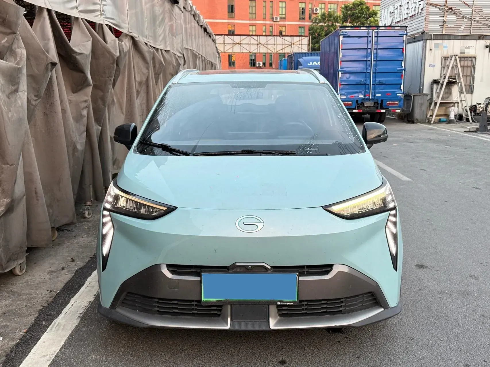 2021 AION Y thumbnail 2