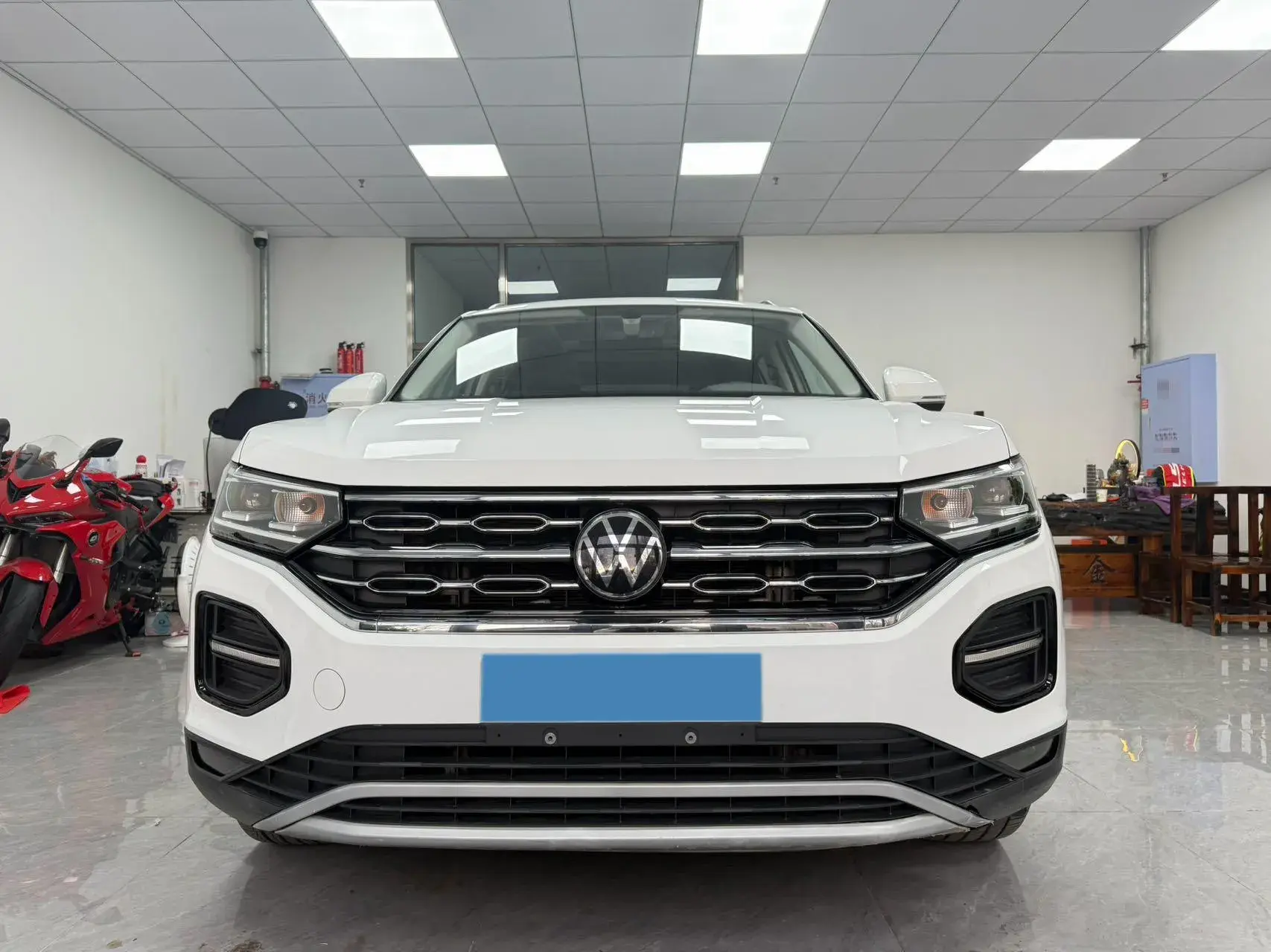 2022 VOLKSWAGEN TAYRON thumbnail 2