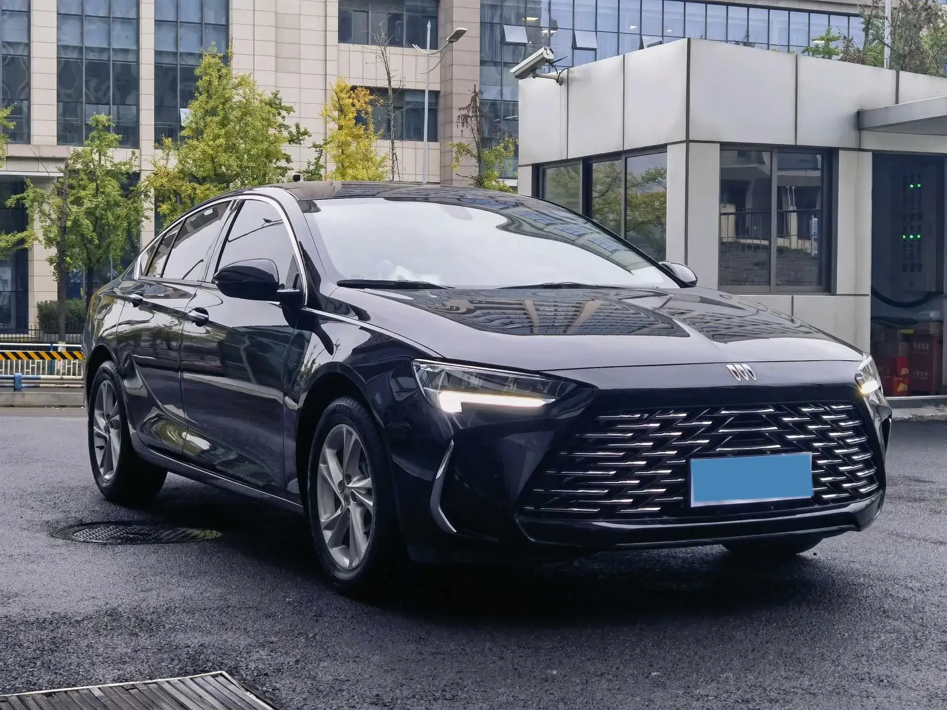 2024 BUICK REGAL thumbnail 3