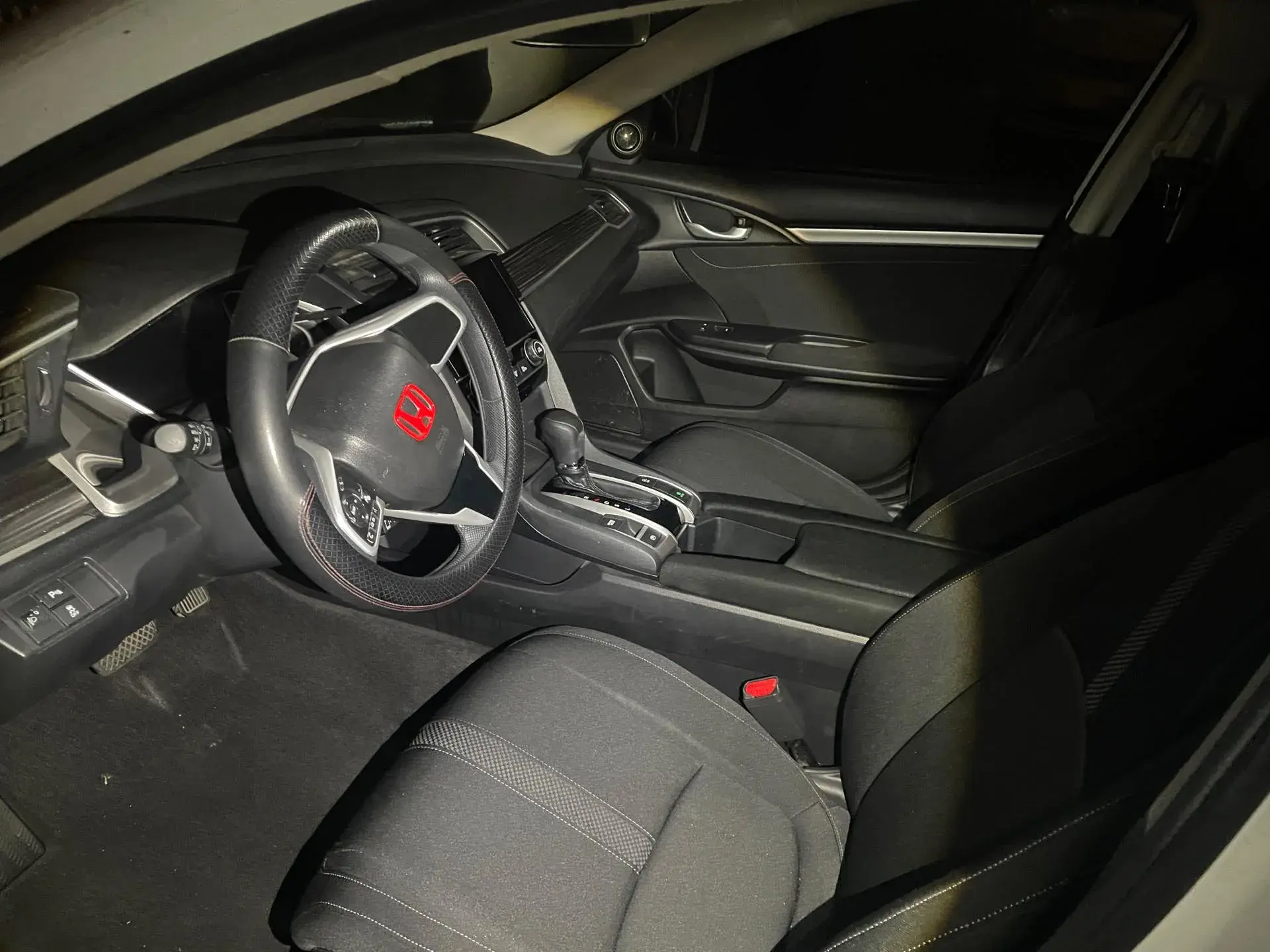 2019 HONDA CIVIC thumbnail 4