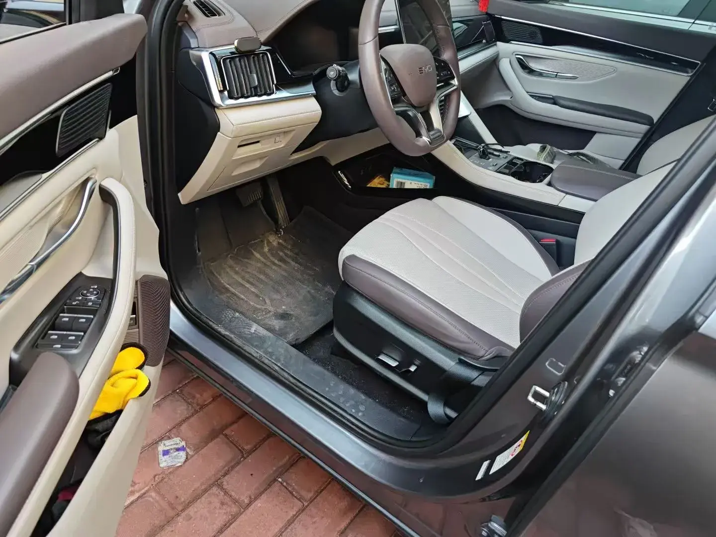 2024 BYD SONG thumbnail 4