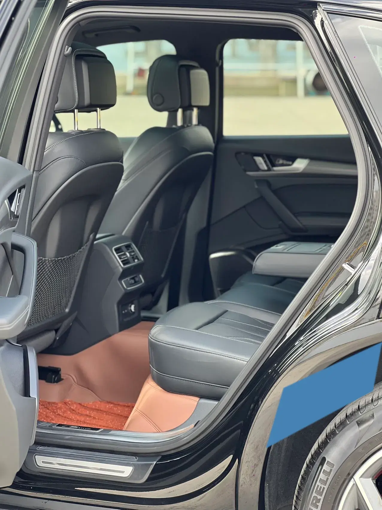 2024 AUDI Q5L thumbnail 4