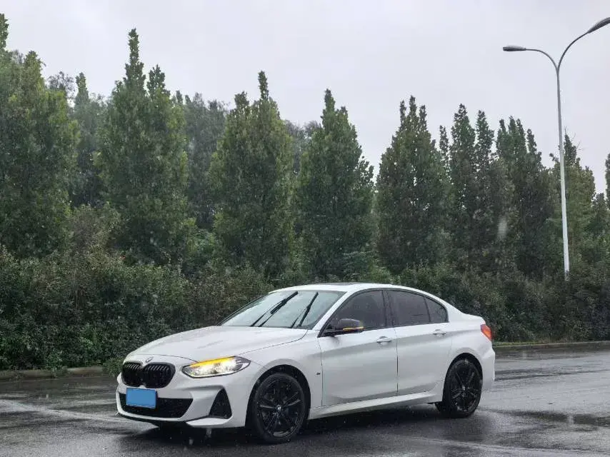 2023 BMW 1 Series 2.0T 178HP L4 7DCT