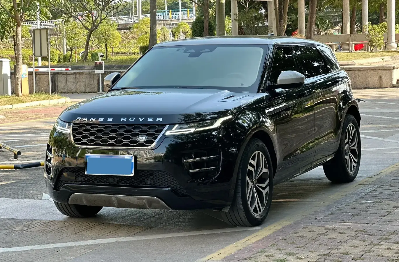 2021 Land Rover Range Rover Evoque 2.0T 249HP L4 9AT