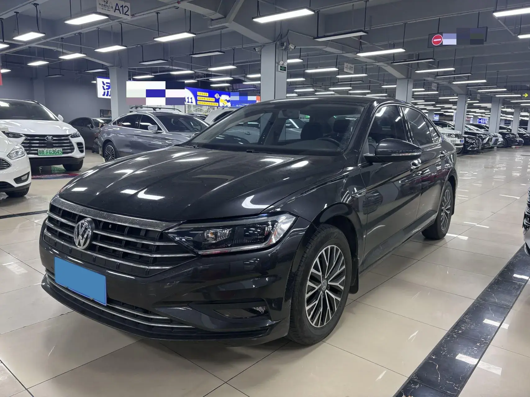 2021 VOLKSWAGEN SAGITAR view 1