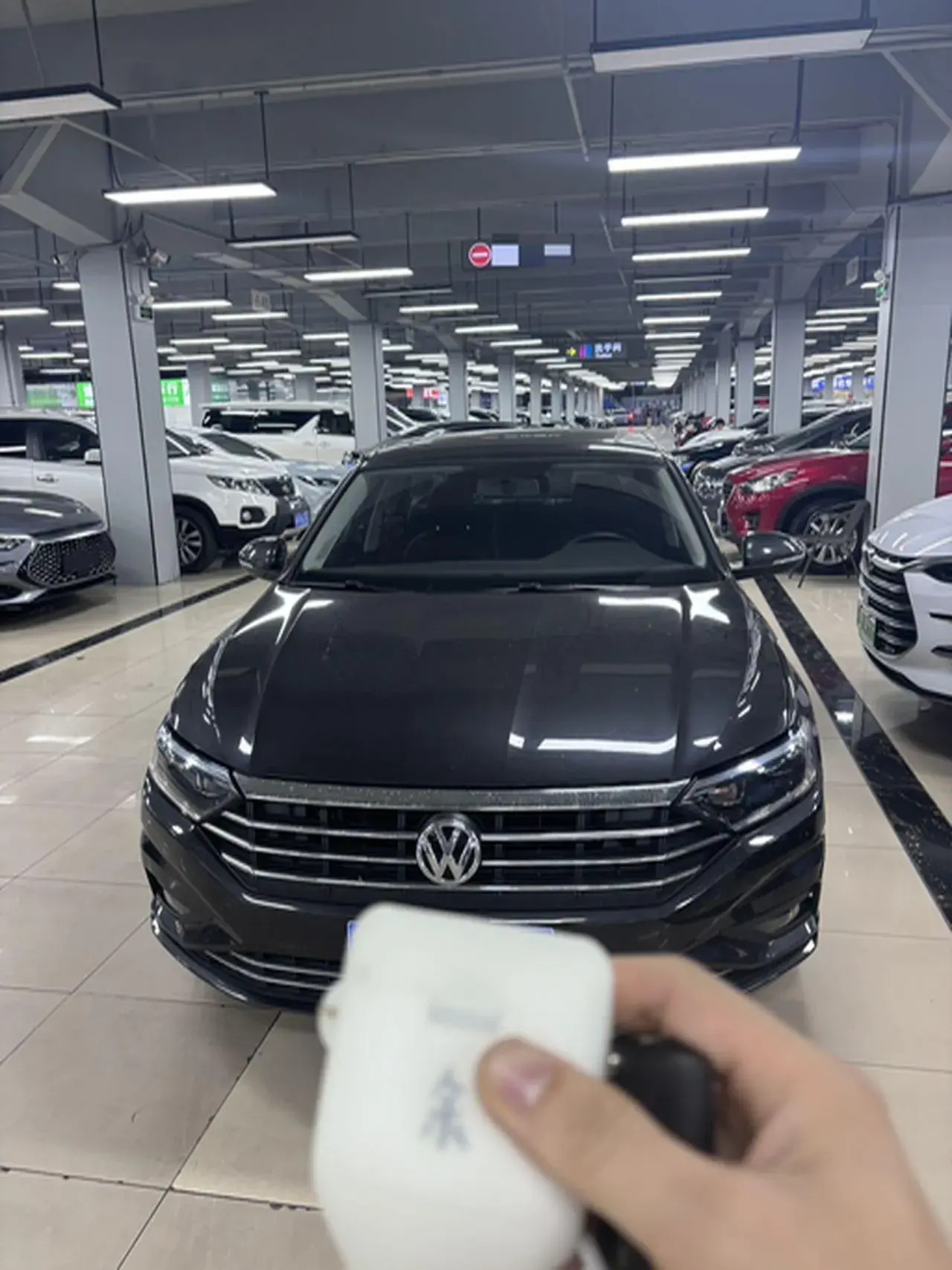 2021 VOLKSWAGEN SAGITAR thumbnail 2