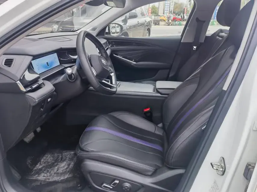 2024 GEELY PREFACE thumbnail 4