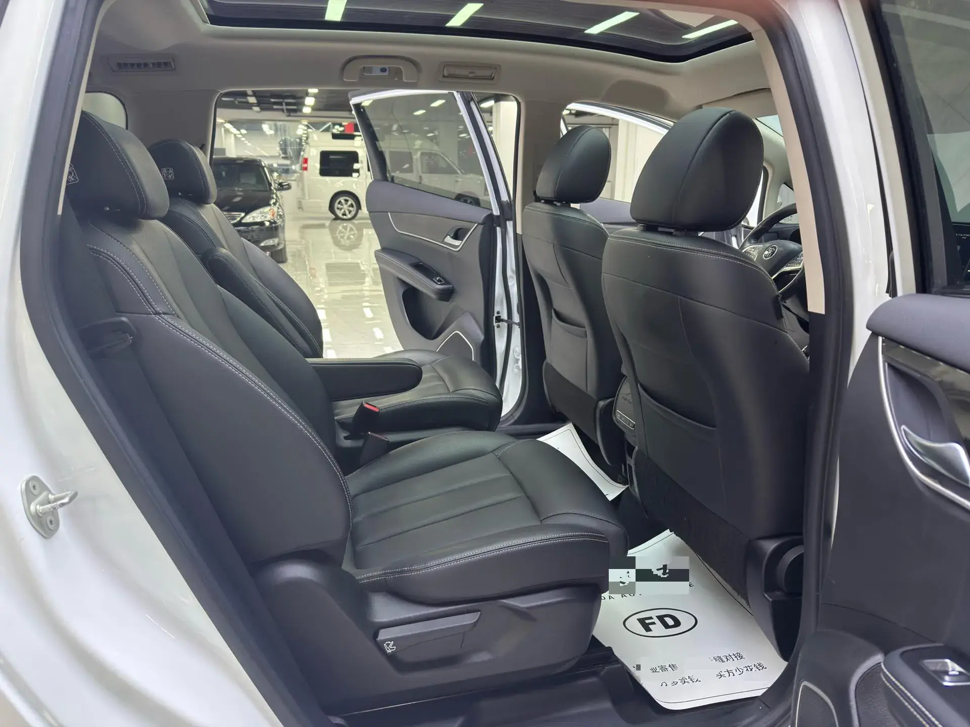 2019 BYD SONG thumbnail 4