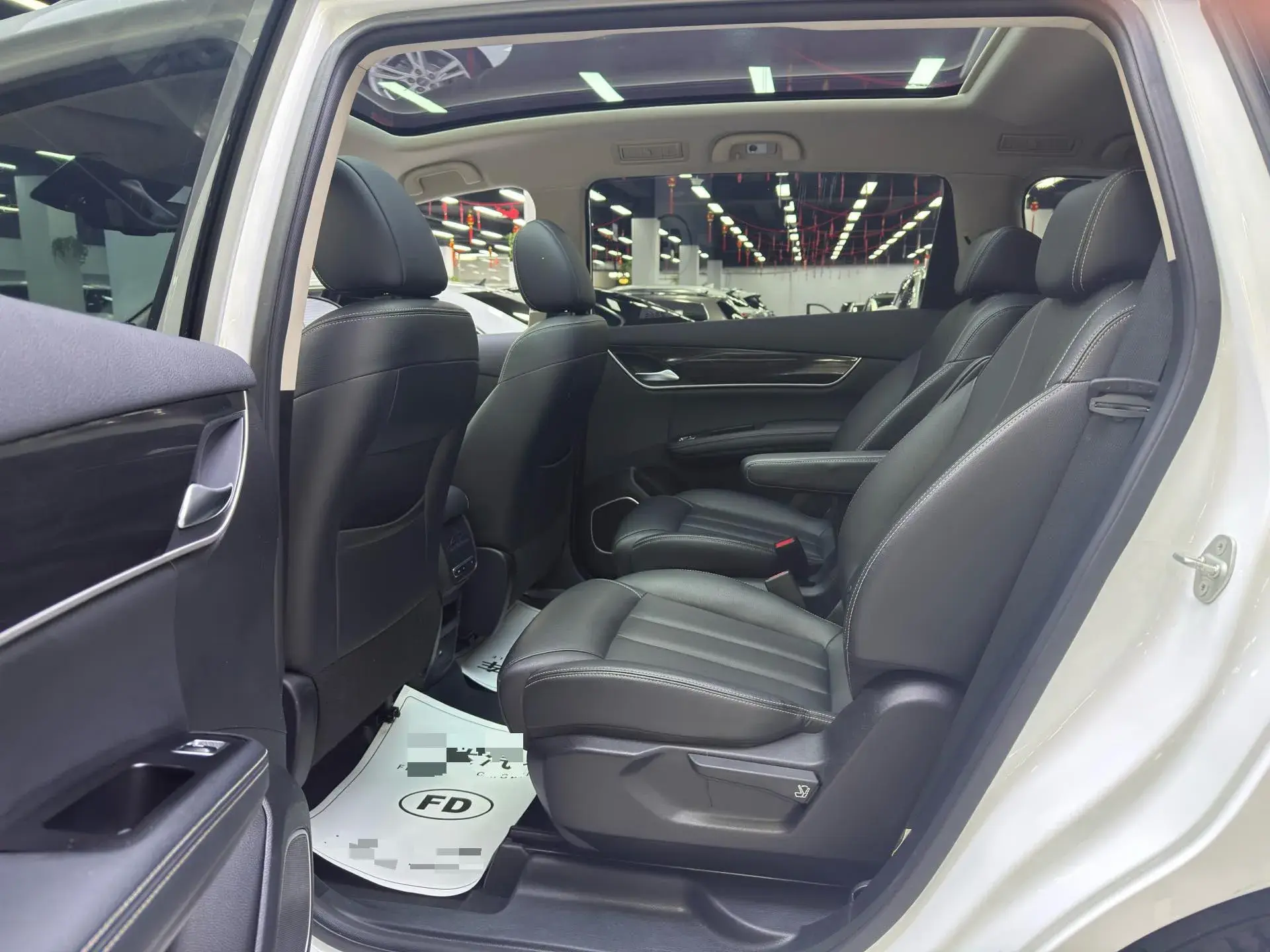 2019 BYD SONG thumbnail 3