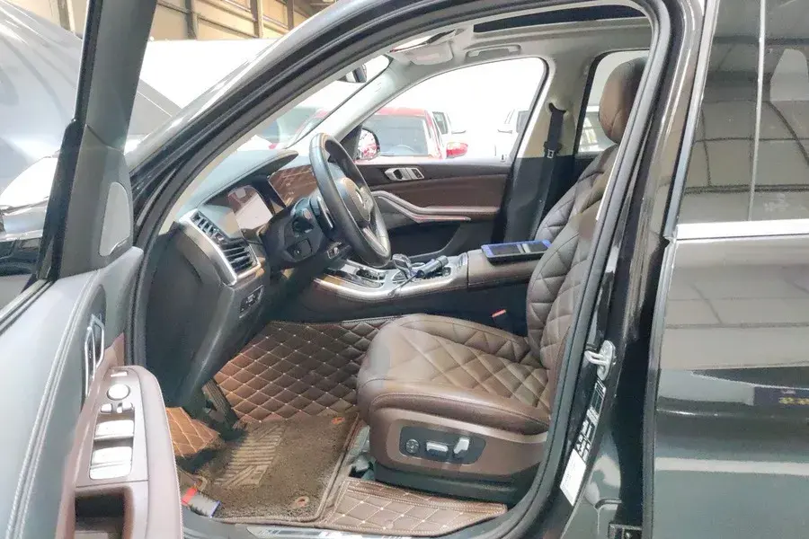 2022 BMW X5 thumbnail 4