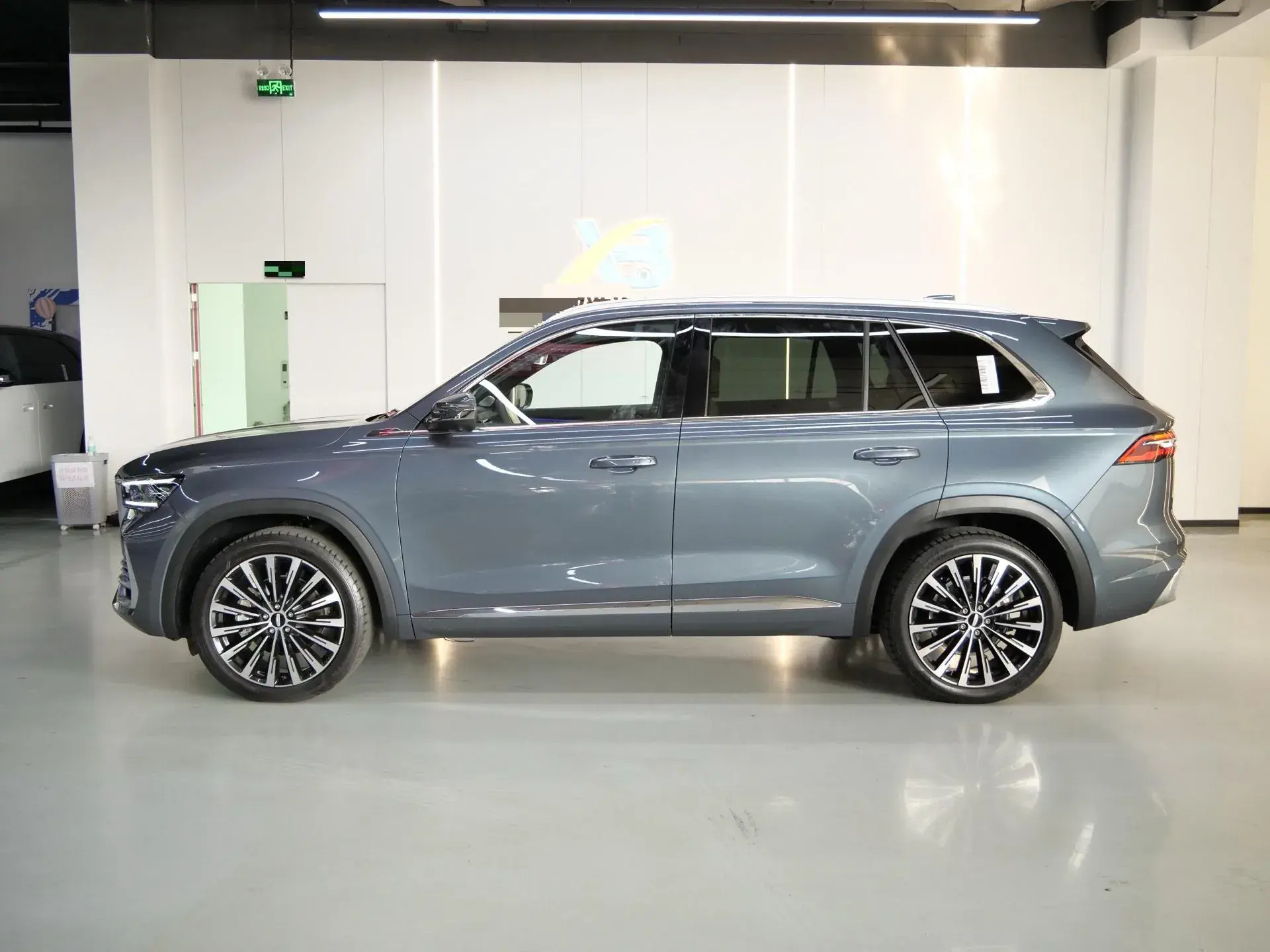 2025 GEELY MONJARO thumbnail 4
