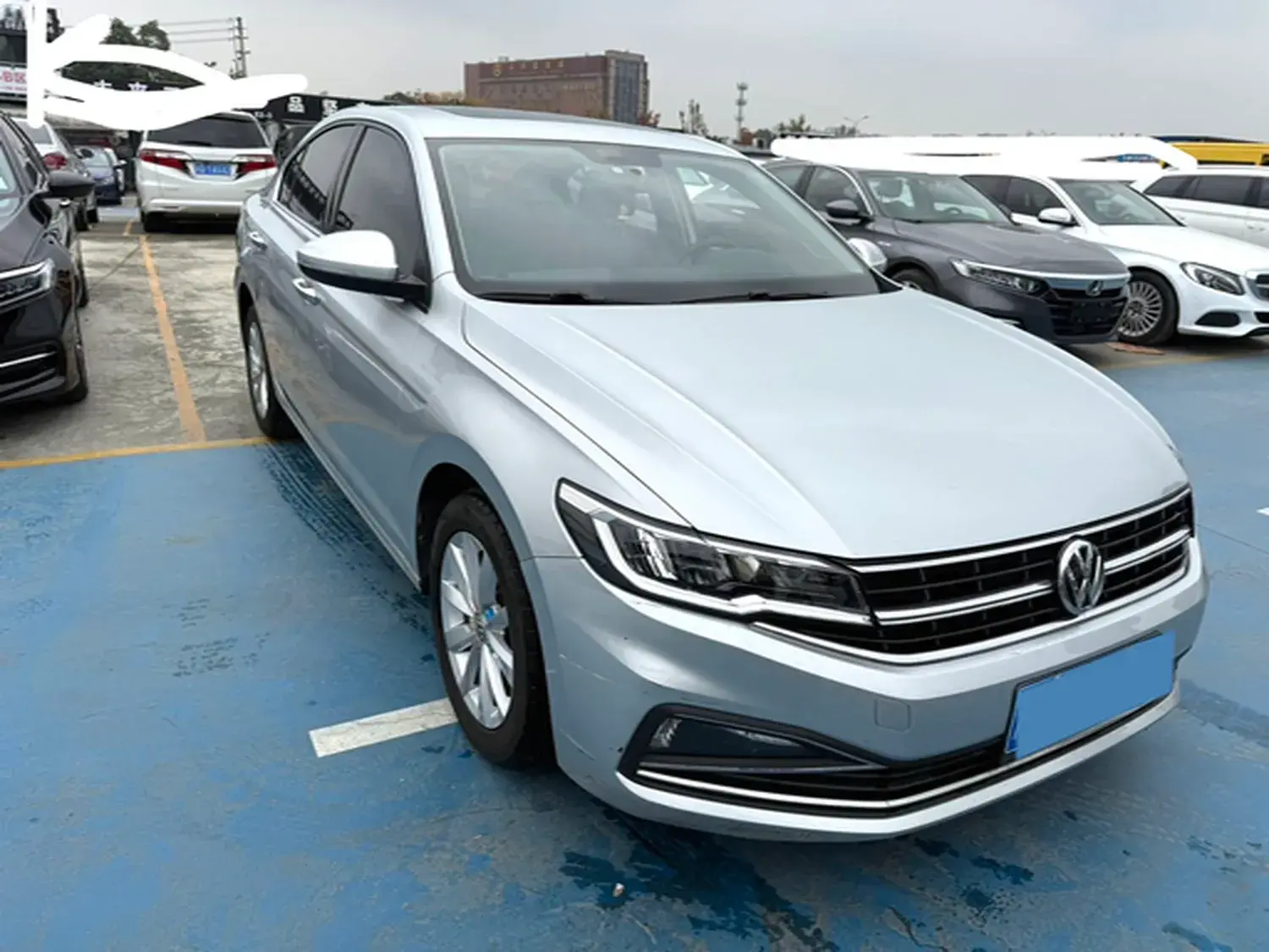 2019 VOLKSWAGEN BORA thumbnail 2