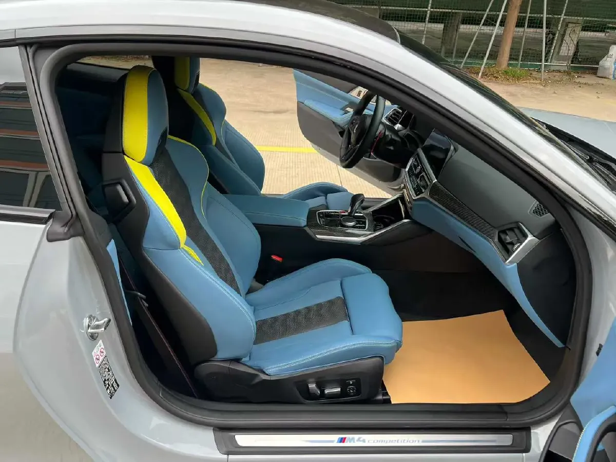 2021 BMW M4 3.0T 510HP L6 8AT,autocango,china used car exporter,china ev exporter,chinese used car exporter,chinese used ev exporter