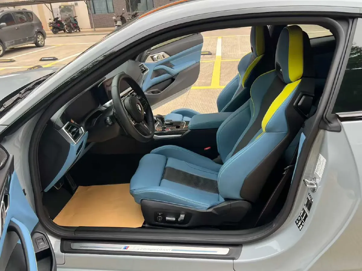 2021 BMW M4 3.0T 510HP L6 8AT,autocango,china used car exporter,china ev exporter,chinese used car exporter,chinese used ev exporter