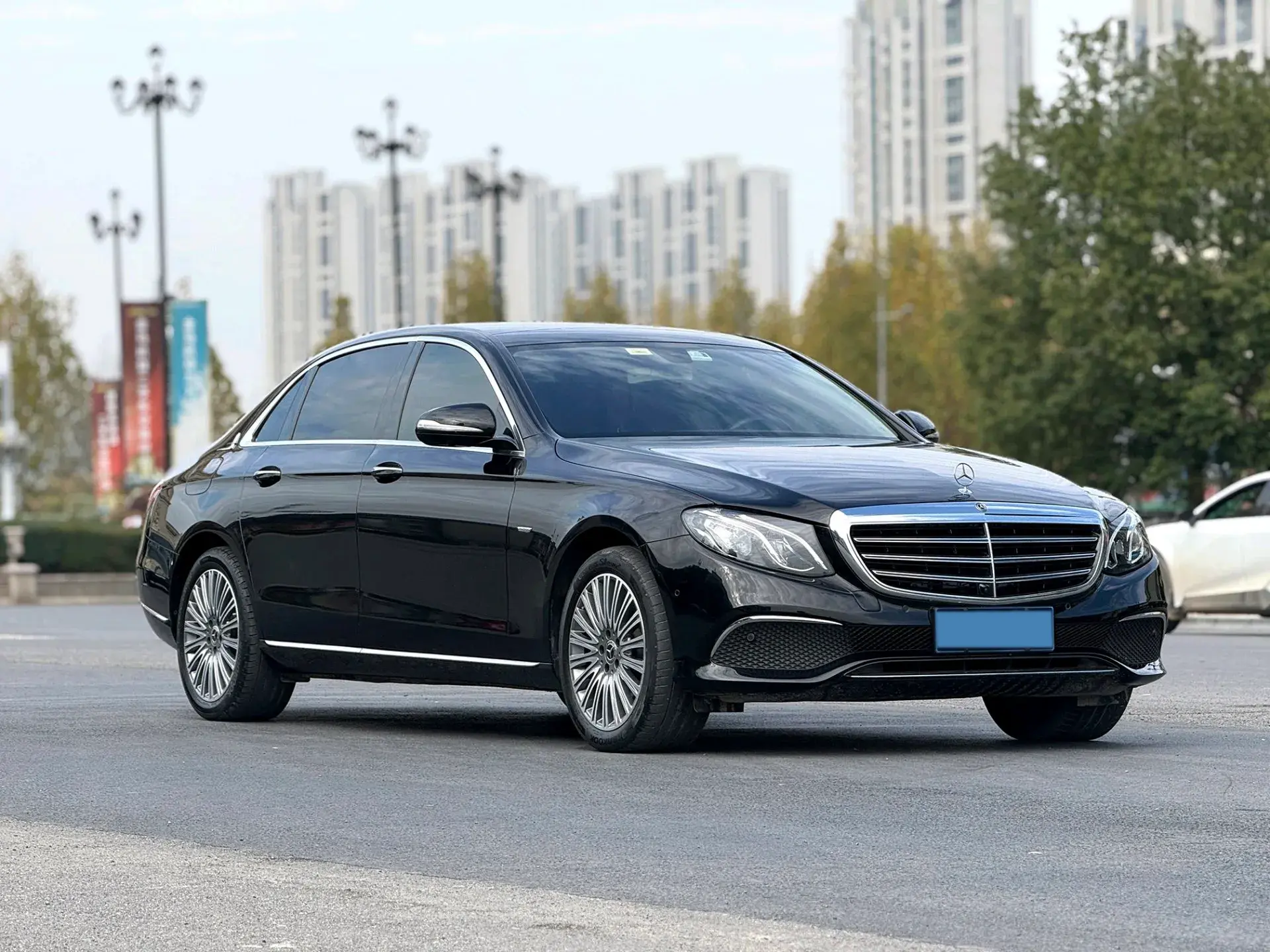 2020 MERCEDES-BENZ E thumbnail 3