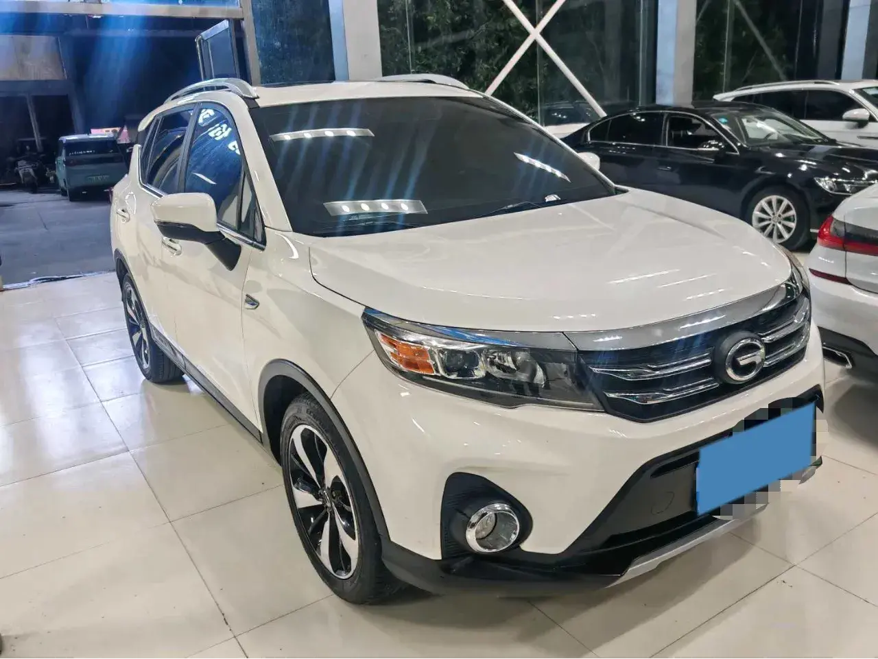2019 GAC TRUMPCHI thumbnail 2